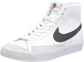 Nike Boy's Air Force 1 Mid Le (Big Kid)